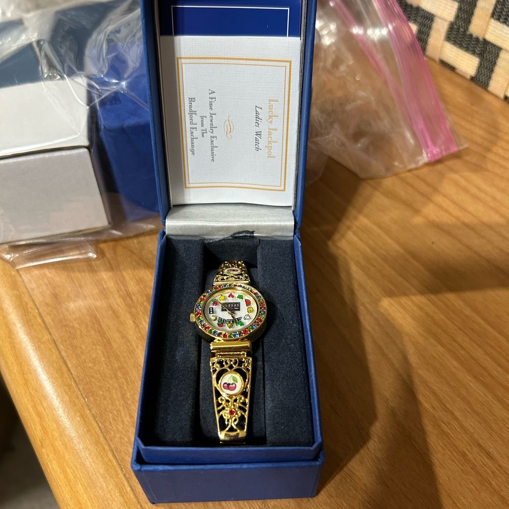 Bradford exchange lucky jackpot Women's Watch